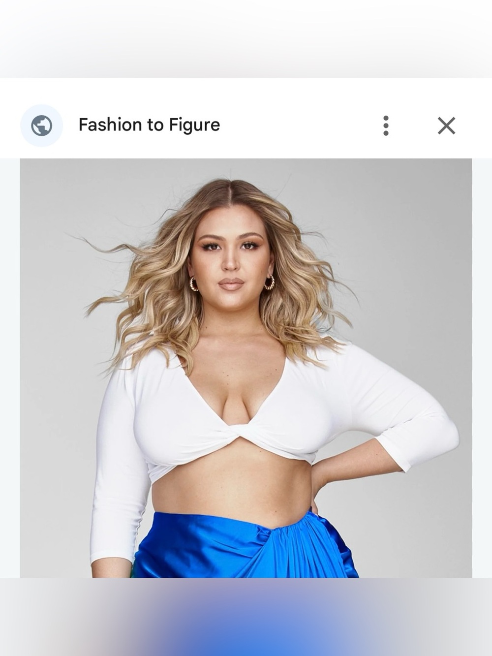 Fashion to Figure White Twist-Knot Crop Top